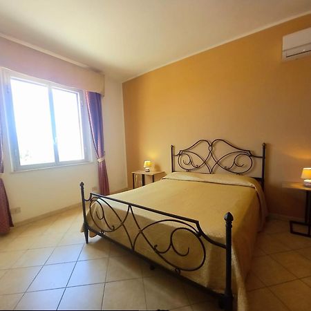 Tahiti House Stagnone Apartman Marsala Kültér fotó